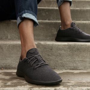 Allbirds Charcoal Wool Runner Sneakers Women’s 9.5 or Men’s 8